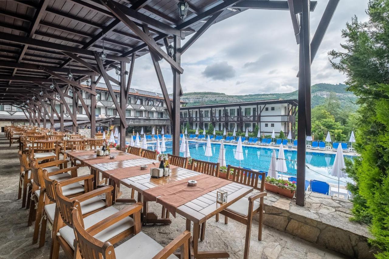 Park Hotel Asenevtsi Veliko Tarnovo Extérieur photo