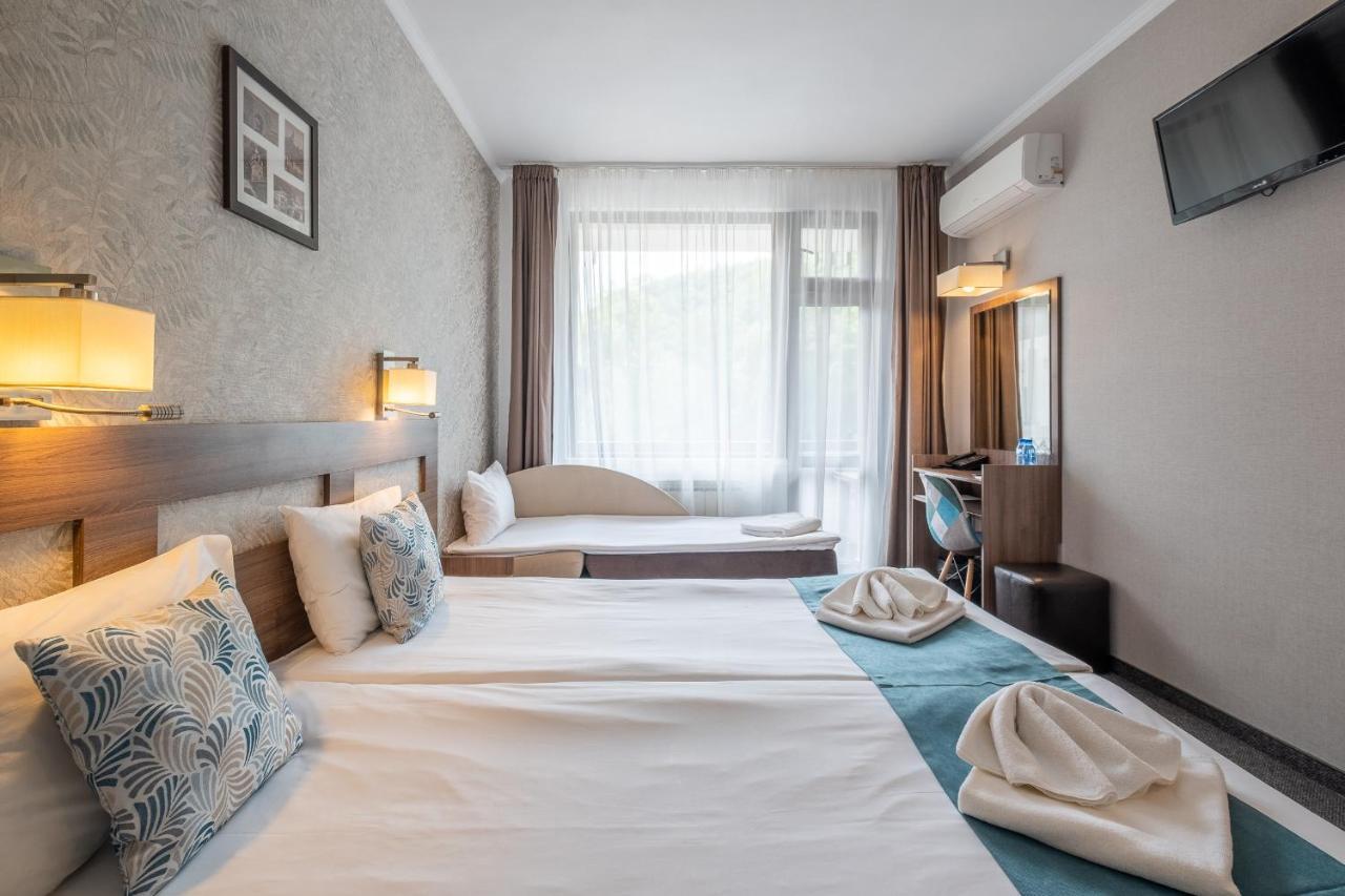 Park Hotel Asenevtsi Veliko Tarnovo Extérieur photo