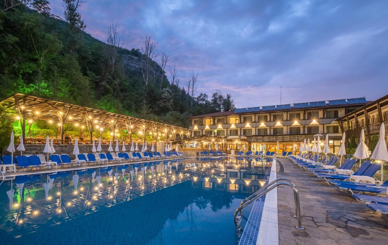 Park Hotel Asenevtsi Veliko Tarnovo Extérieur photo