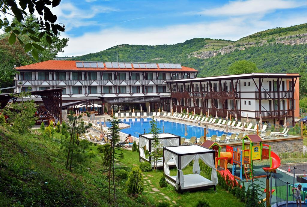 Park Hotel Asenevtsi Veliko Tarnovo Extérieur photo